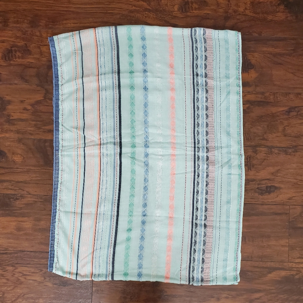 Tribal Pattern Infinity Scarf - Picture 2 of 4